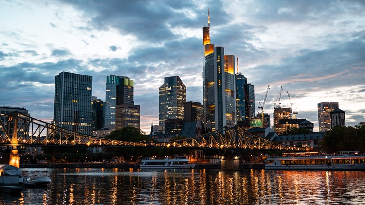Almanya Frankfurt: Tarihi Kültürü ve Yaşam Tarzı 1 Frankfurt’un Tarihi ve Kültürel Önemi